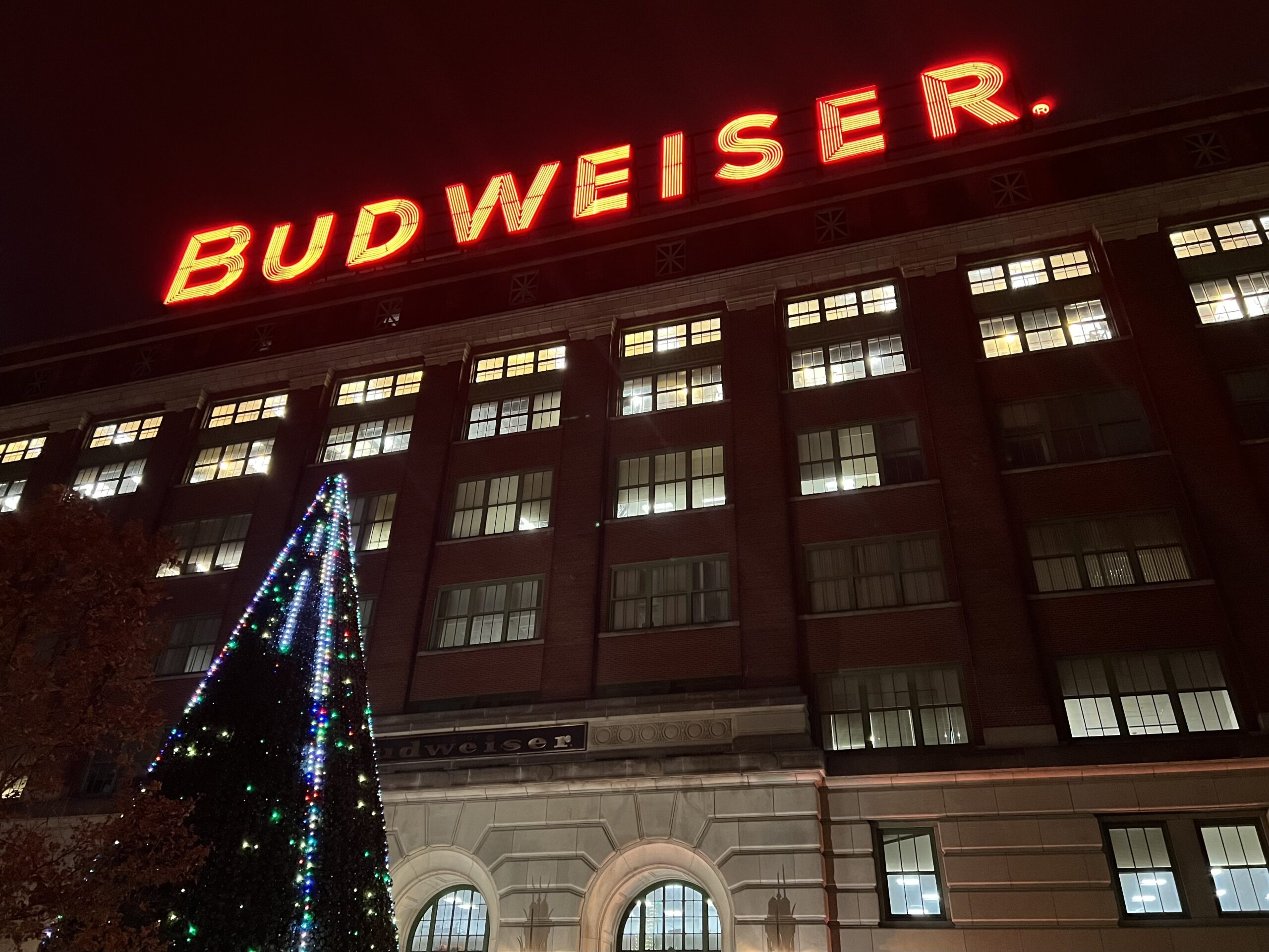 AnheuserBusch Brewery Holiday Lights Creatively Kent